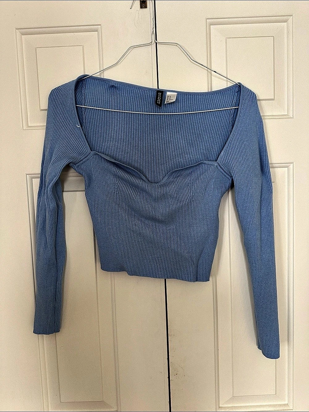 H&Medium Ribbed Cropped Long Sleeve Top in Blue Size Medium Like New
